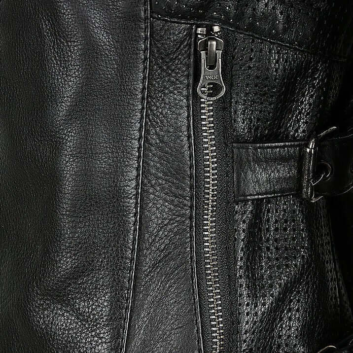 A close up of the zipper on a Black Arrow Moto Wild and Free leather jacket