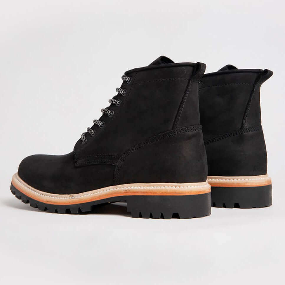 Tobacco Maverick Boots - Matte Black