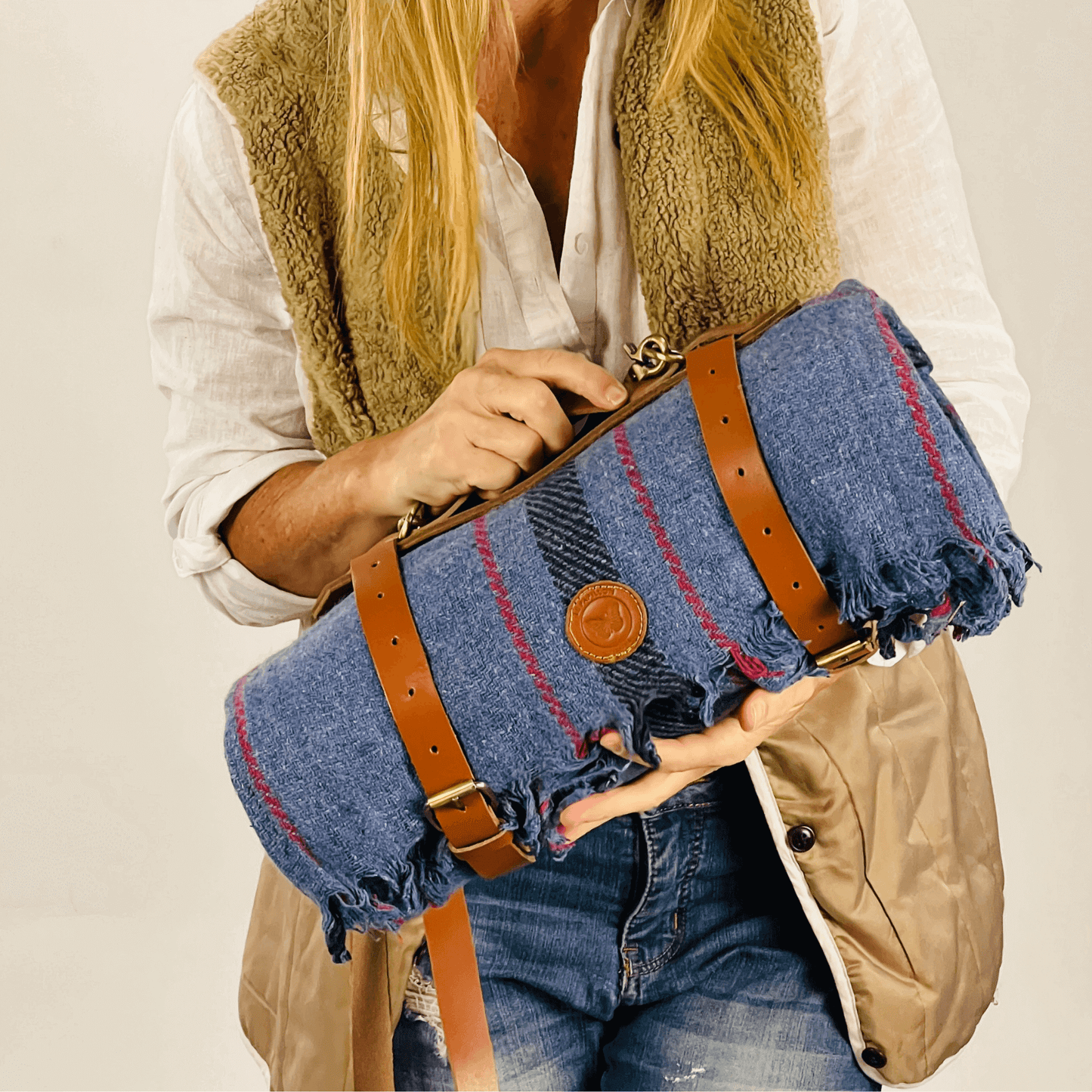 Highland Blue Blanket with Carrier